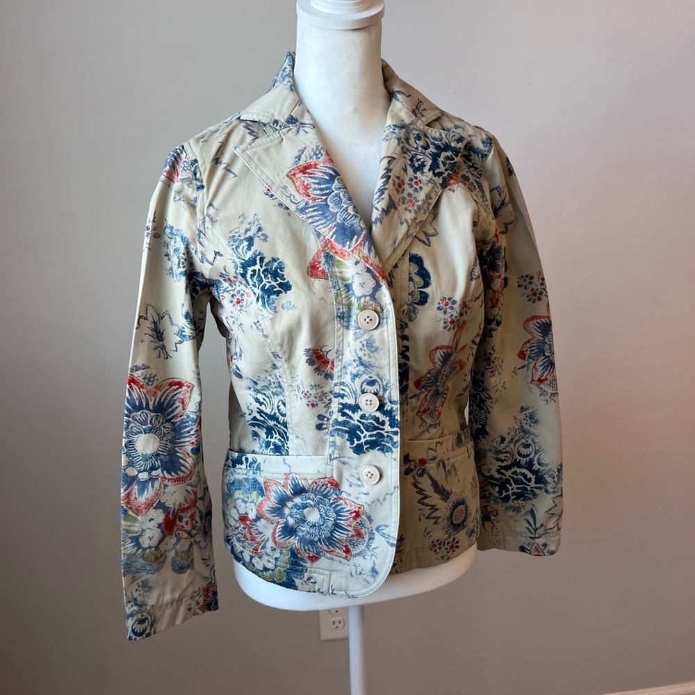 Coldwater Creek Cream and Blue Blazer with Floral Print - Picture 2 of 4